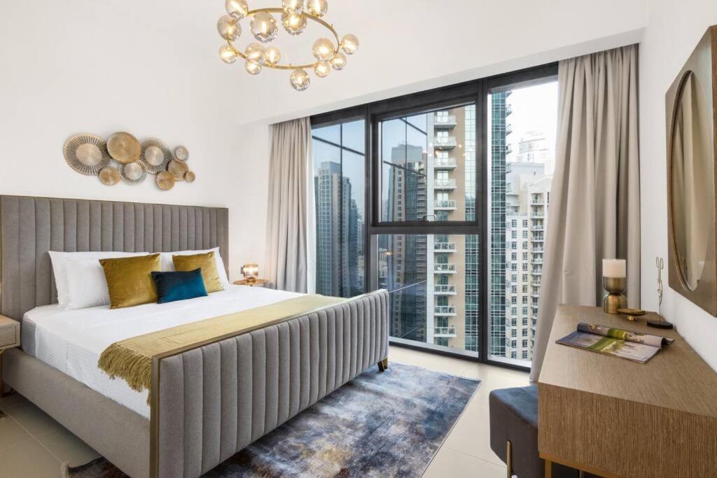 First Class 2br In The Heart Of Downtown *