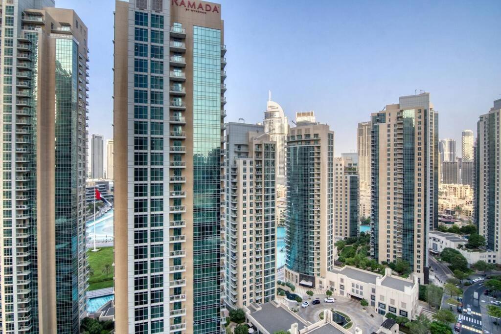 First Class 2br In The Heart Of Downtown