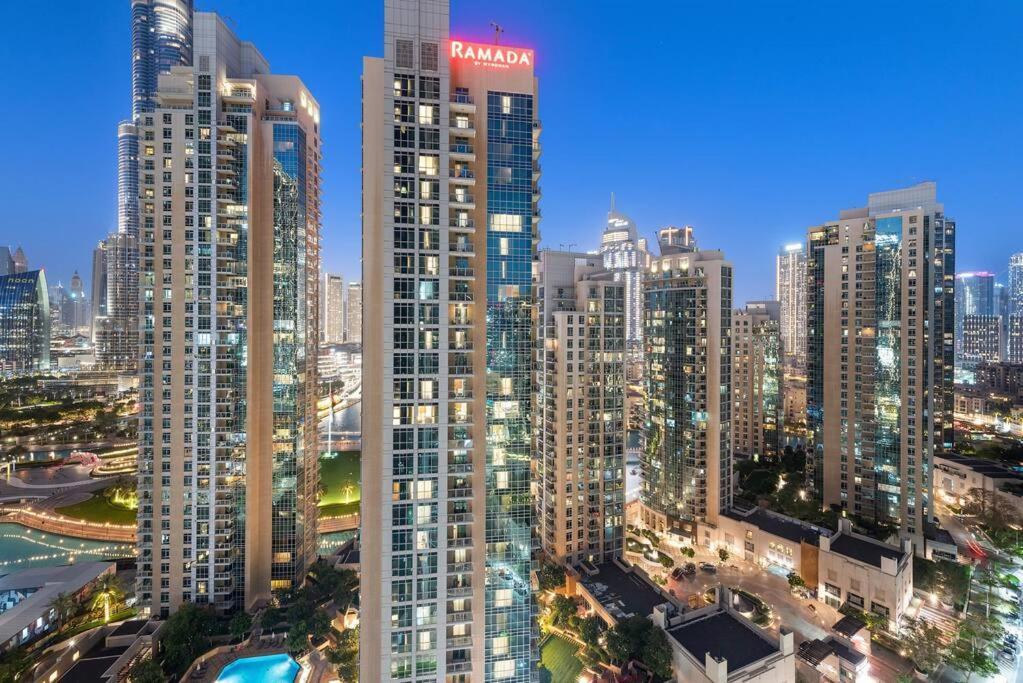 First Class 2br In The Heart Of Downtown