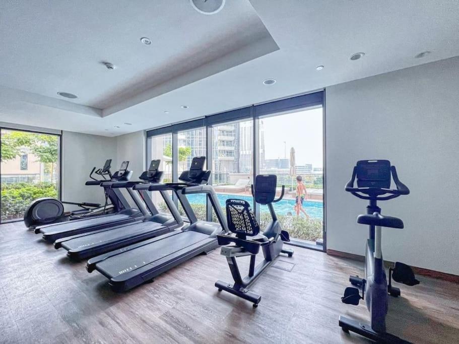 First Class 2br In The Heart Of Downtown