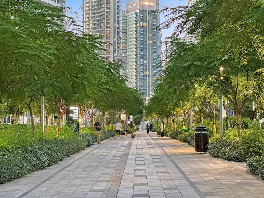 First Class 2br In The Heart Of Downtown